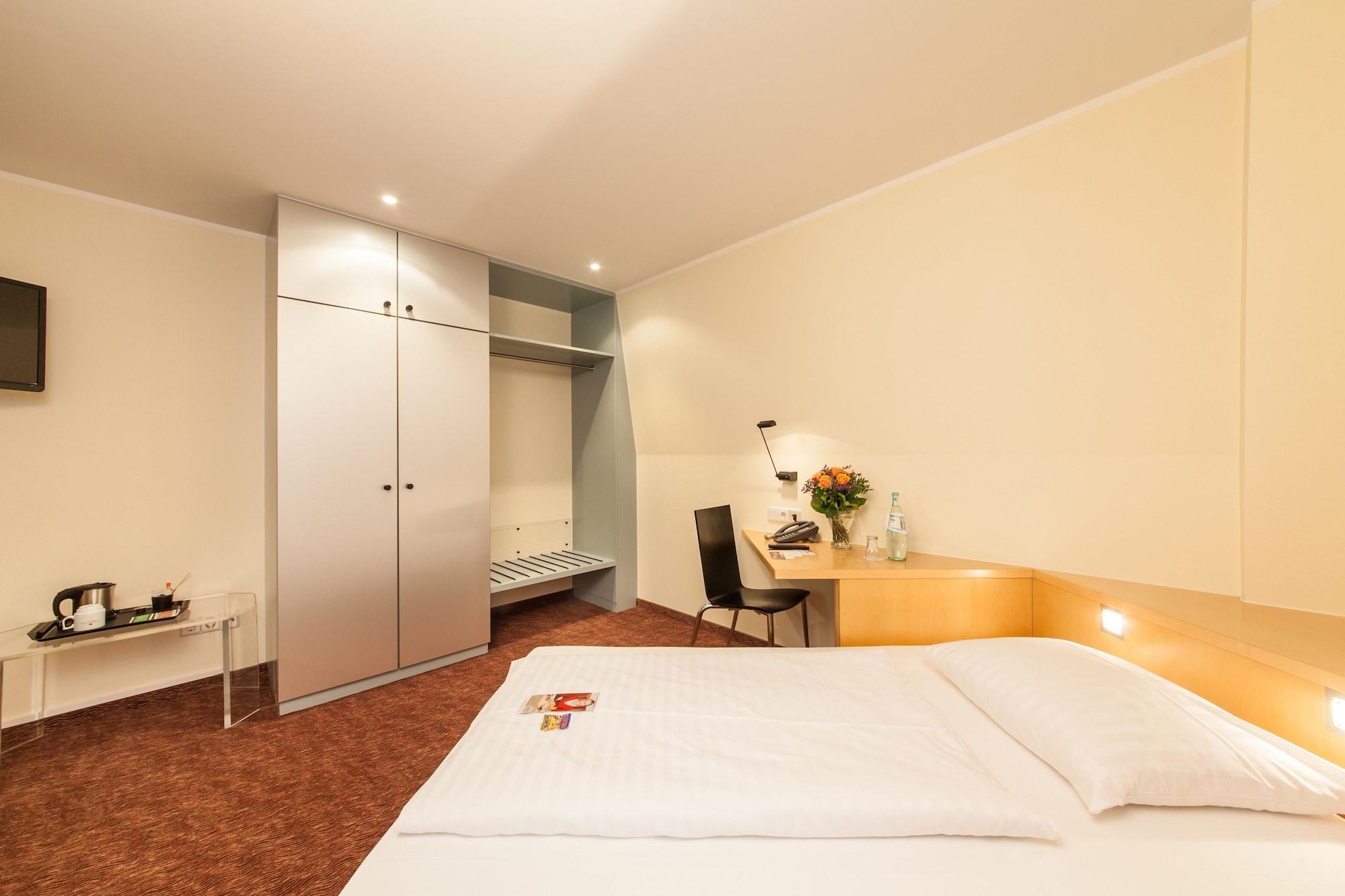 Select Hotel Silence Garden Koeln Luaran gambar