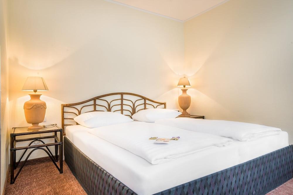 Select Hotel Silence Garden Koeln Luaran gambar