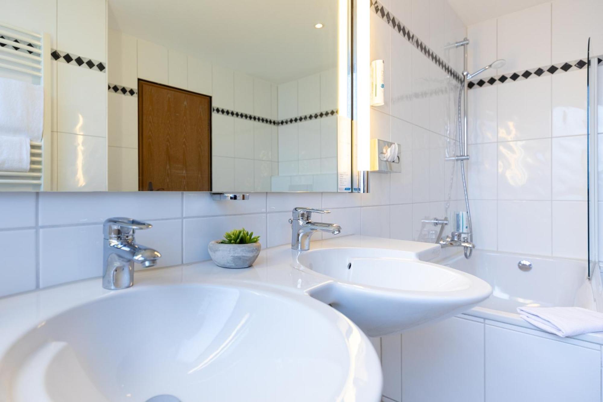 Select Hotel Silence Garden Koeln Luaran gambar